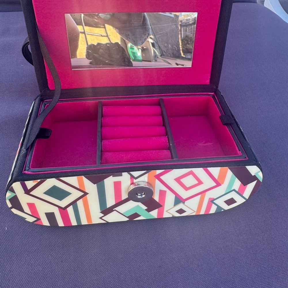 Geometric Multicolor Handbag Jewelry box - Picture 5 of 6